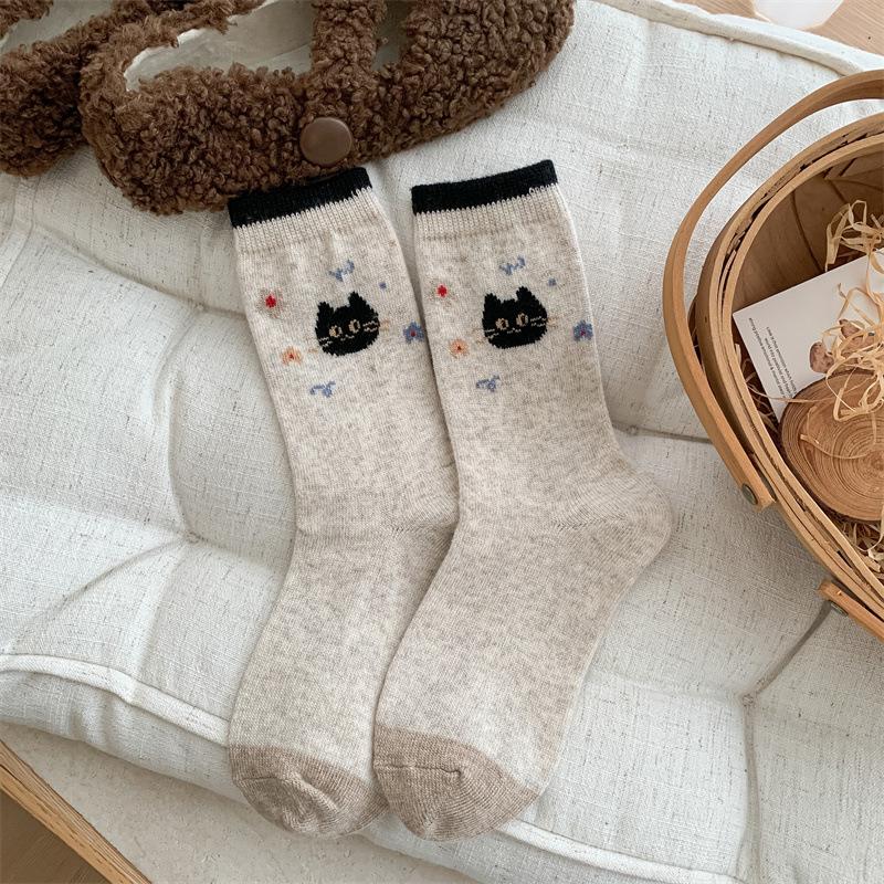 Cute Cartoon Cat Thickened Wool Socks for Autumn and Winter, Women's Warm Mid-calf Socks, Color-blocking Pile Socks