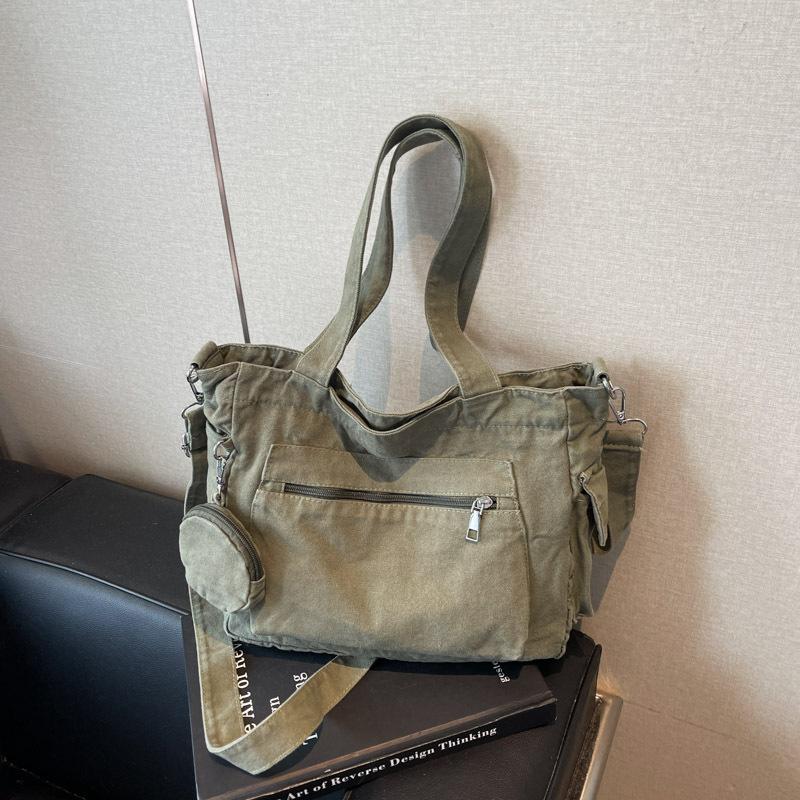 Large Capacity Bag Fashion Trend Casual Texture Shoulder Messenger Bag 2025 Autumn New Women's Tote Bag