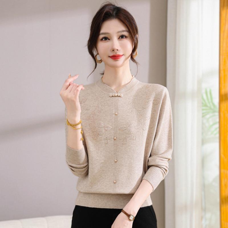 Middle-aged and old women's clothing spring and autumn temperament sweater new mother autumn knitted sweater fashion bottoming shirt