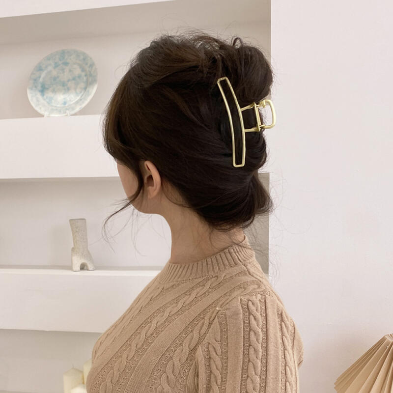 

4 types of glossy and matte hair clips for updos matte gold