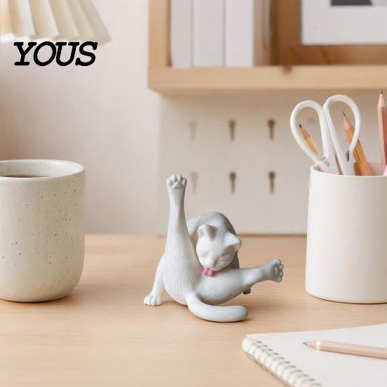 3D Printed Cat Sculpture Licking Butt Figurine, Funny Black White Kitten Small Statue Statue, Animal Desktop Decoration for Home Office Bookshelf