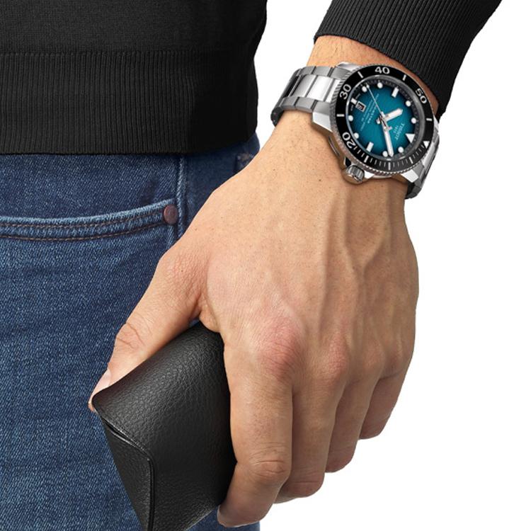 Tissot Erkek Deniz Yıldızı Koleksiyonu Saat T120.607.11.041.00