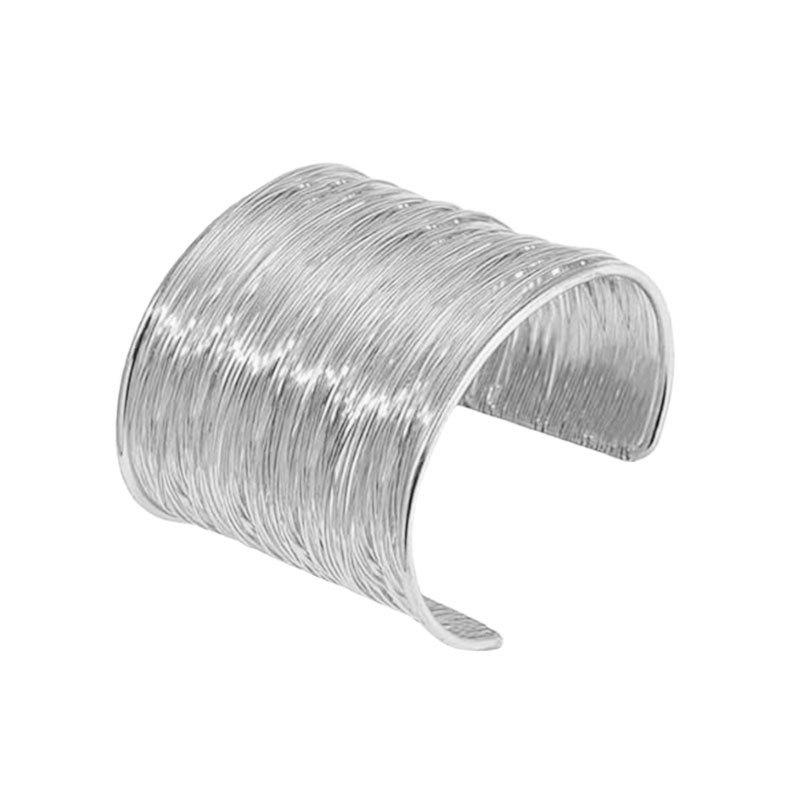 European and American Fashion Jewelry Set: Exaggerated Glossy Metal Hollow Floral Bracelet