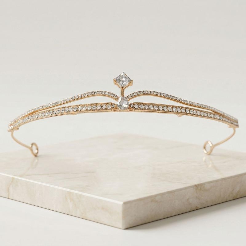 Simple Bridal Crown Exquisite Wedding Photo Headpiece Bridal Walk-around Hairband Alloy Crown