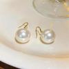 18k Gold Plated French Pearl Geometric Earrings for Women - Elegant and Fashionable Ear Accessories