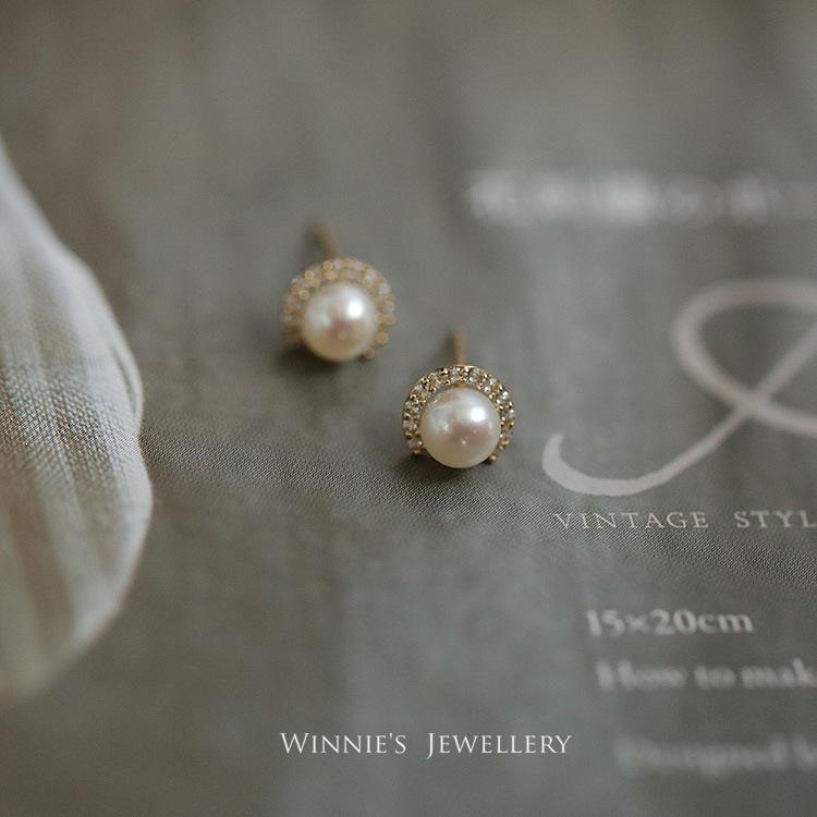 14K Gold-Plated S925 Sterling Silver Half-Circle Shell Pearl Retro Earrings for Women Gold Pair (with Silver Earplugs)