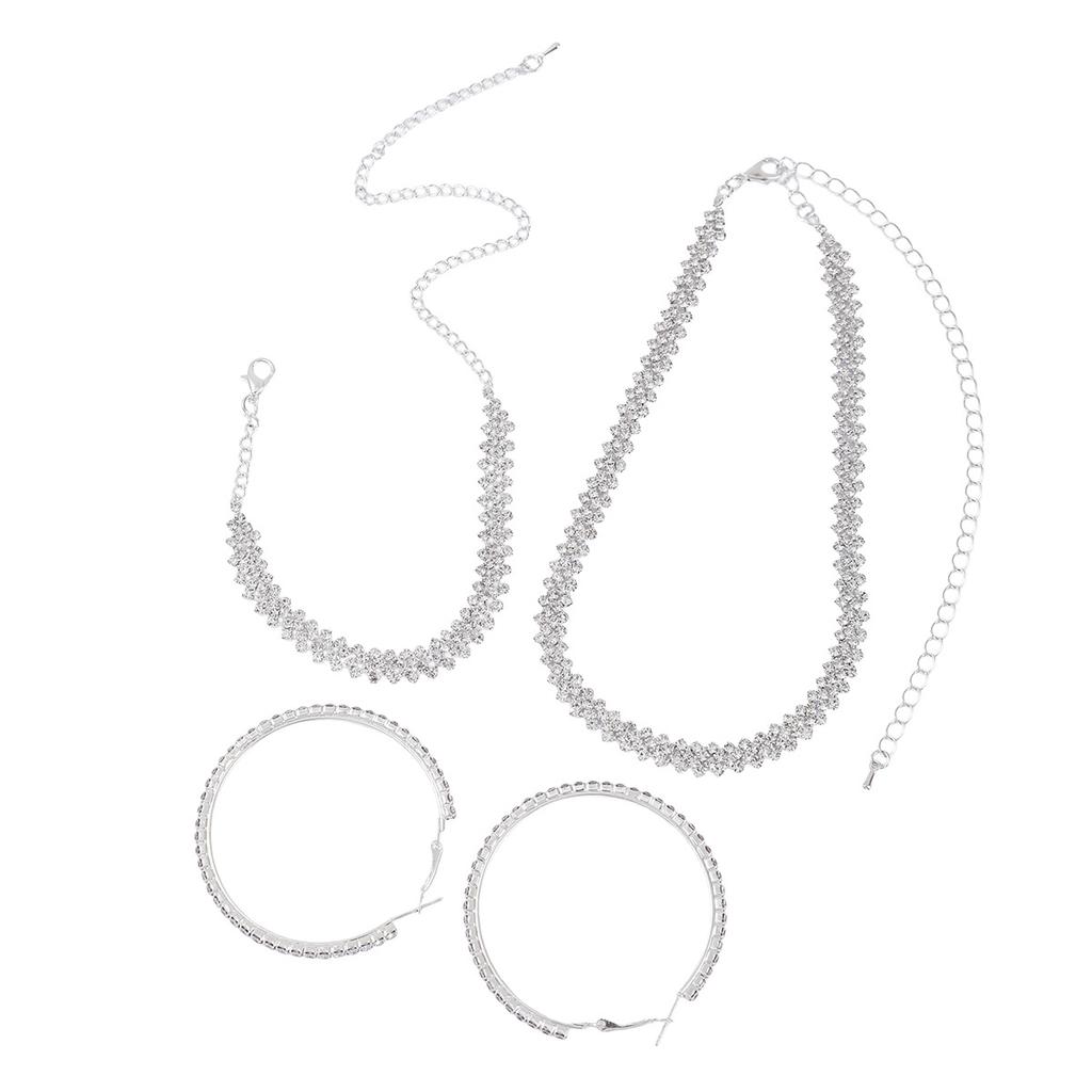 Lady's Sweet Necklace, Ear Ring and Bracelet. Unique Collar, Trendy and Fashionable, Versatile Neck Chain.