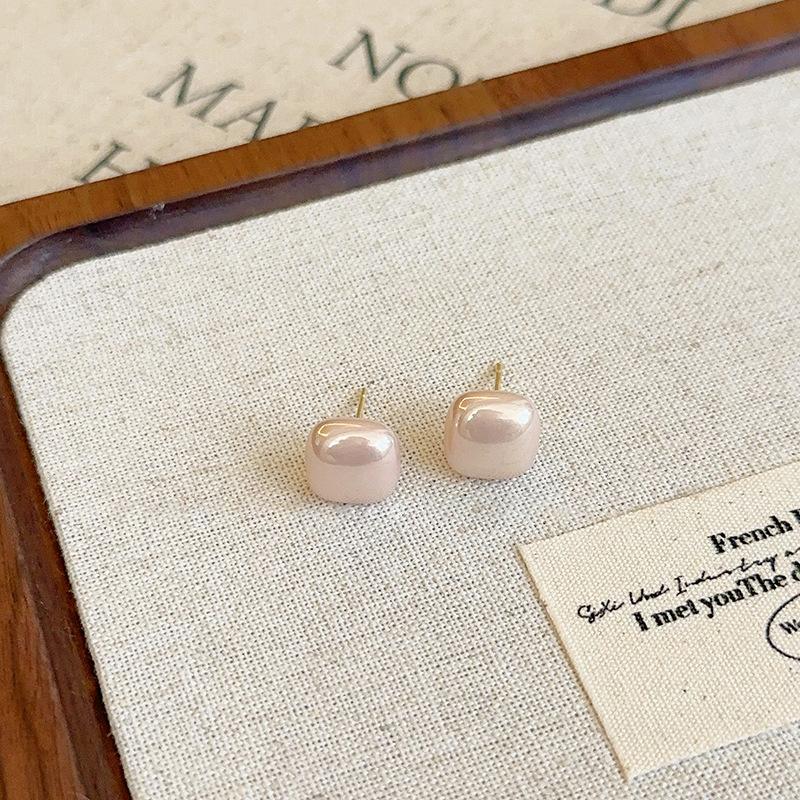 

Square-shaped Stud Earrings for Women, Light Luxury, Niche, Sophisticated and Elegant Style Earrings, New Model, Simple and Versatile Ear Accessories рожевий