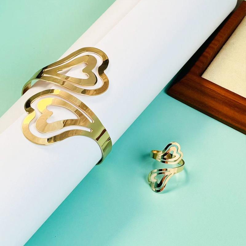 

1 set of golden yellow double-layer love bracelet, ring set, exquisite temperament, luxury, high-end sense, hollow design, niche