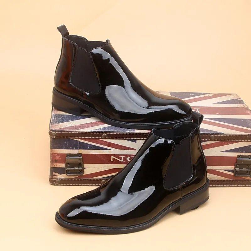 2025 Modetrend neue britische Herren High-Top Lederschuhe spitze Zehen und Füße Chelsea Kurzstiefel Friseur trendige Schuhe