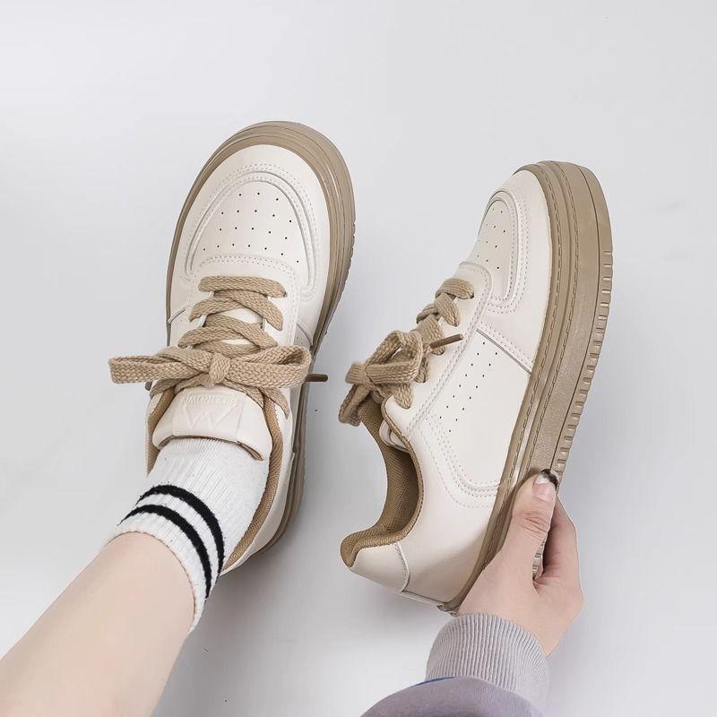 Japanese Milk Versatile Casual Little White Shoes Women's 2025 Autumn and Winter New Velvet Thick-soled Warm Retro Women's Board Shoes