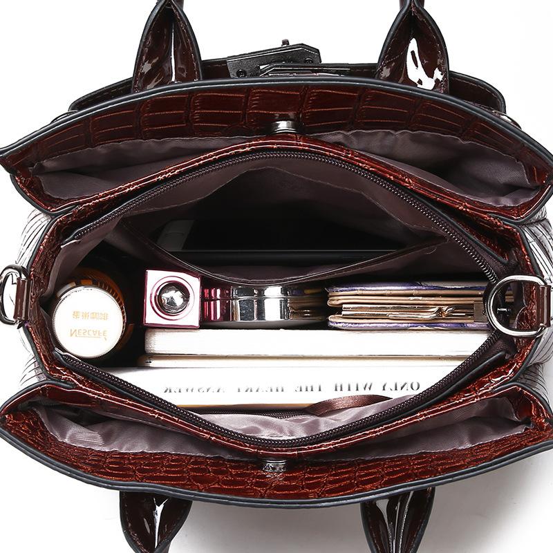 2025 nová módní taška přes rameno z lakované kůže, jednoduchá módní platinová taška pro matku a dítě, dámská kabelka se vzorem krokodýlí kůže
