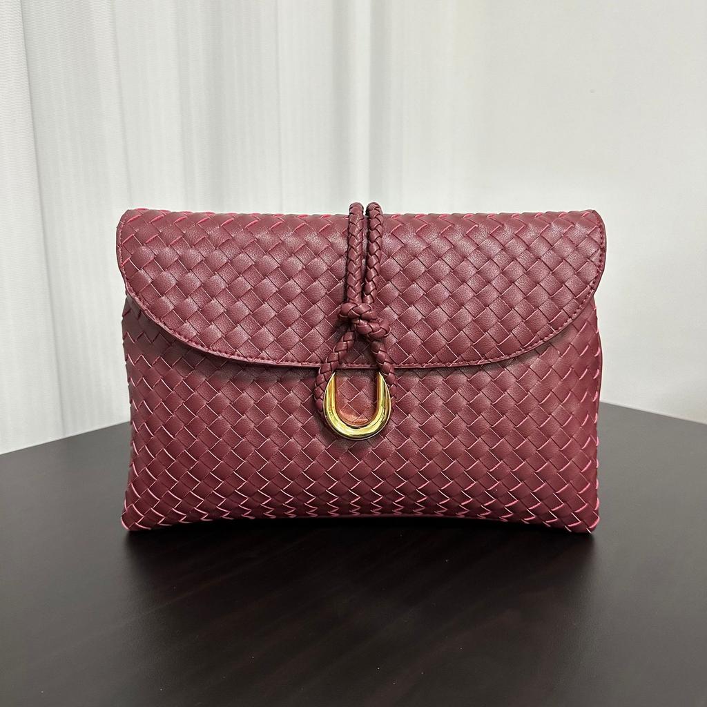 Borsa busta transfrontaliera in nuova pelle di mucca, borsa in vera pelle, pochette testurizzata Liberta borsa a tracolla messenger tessuta per pendolari