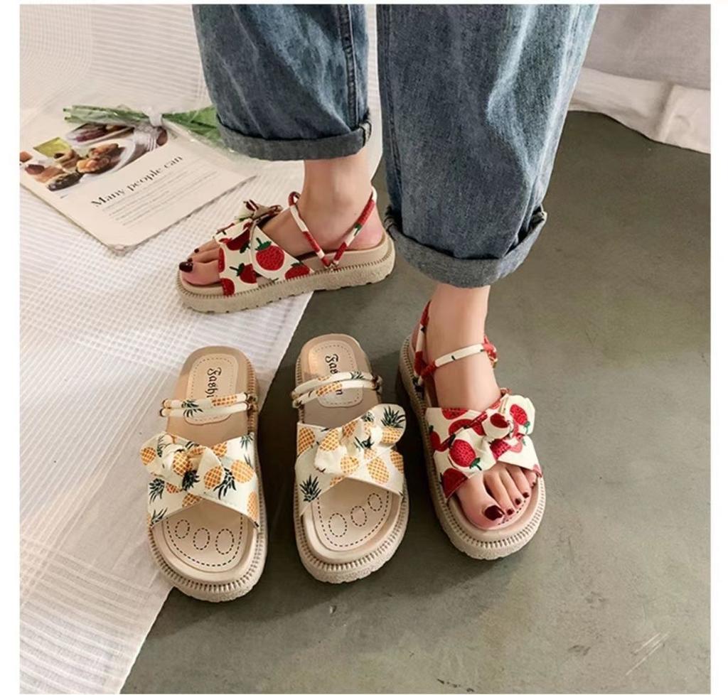 Internet Celebrity Cool Slippers Women's Summer Wear Ins Tide 2025 New Fashion Go Out Two Wear Muffin Platform Beach Shoes