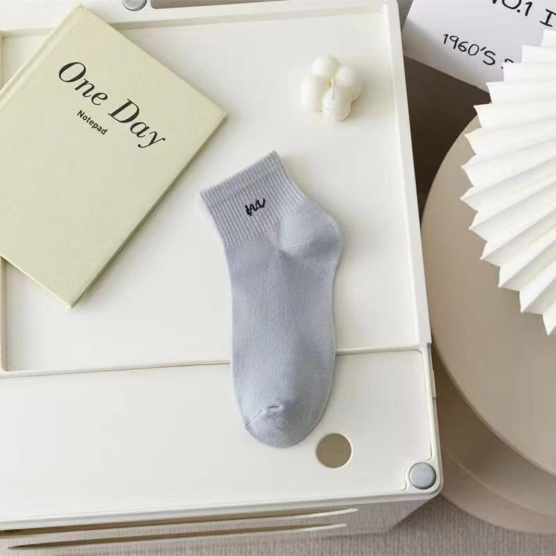 1 Pairs Letter Print Socks Comfy & Breathable Sports Short Socks Women's Stockings & Hosiery Soft & Comfy All-match Short Socks