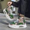 Neue lässige High-Top-Sportschuhe für Herren im Herbst sind modische, vielseitige, höhenverstärkende Schnürschuhe mit warmen Sportbrettschuhen für Herren