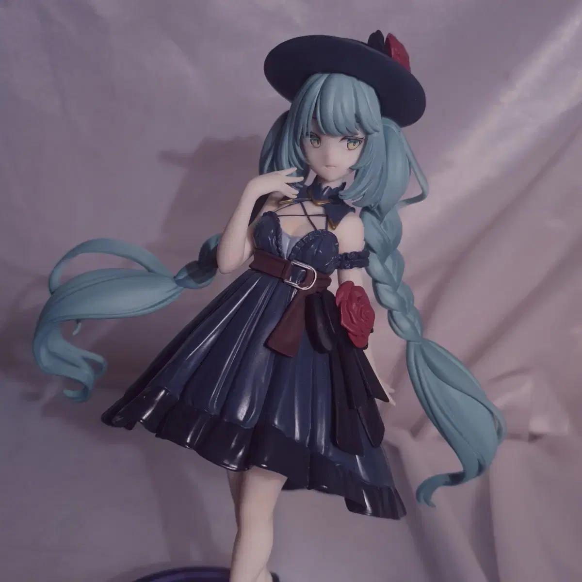 

Vocaloid Hatsune Miku Outing Dress Beautiful Girl Figure