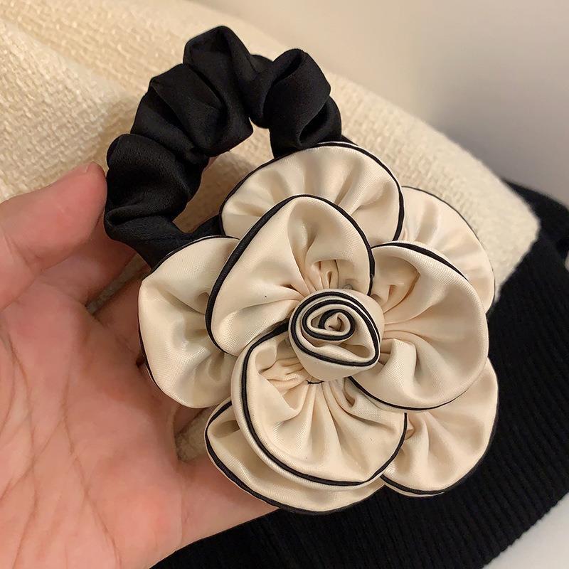 White/Black Hair Accessories, Elegant Camellia Fabric Hair Bands And Hair Accessories