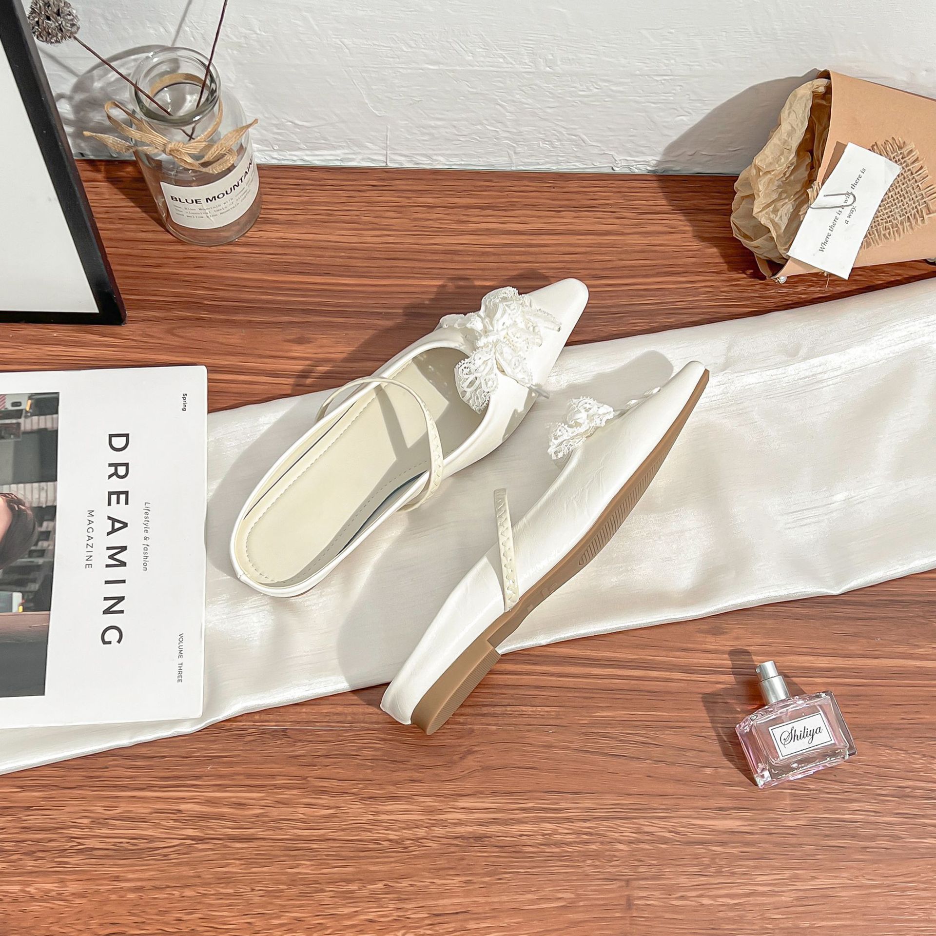 

Версия из овчины~ Ретро одинарные туфли для женщин, чтобы носить, высококлассные туфли-мюли с закрытым носком, женские туфли на шнуровке с острым носком обладают универсальным темпераментом 39 белый