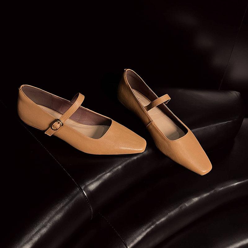 

New retro versatile leather women s shoes with Mary Jane shoes 2025 spring new thin small low-heeled single shoes 39 жёлтый