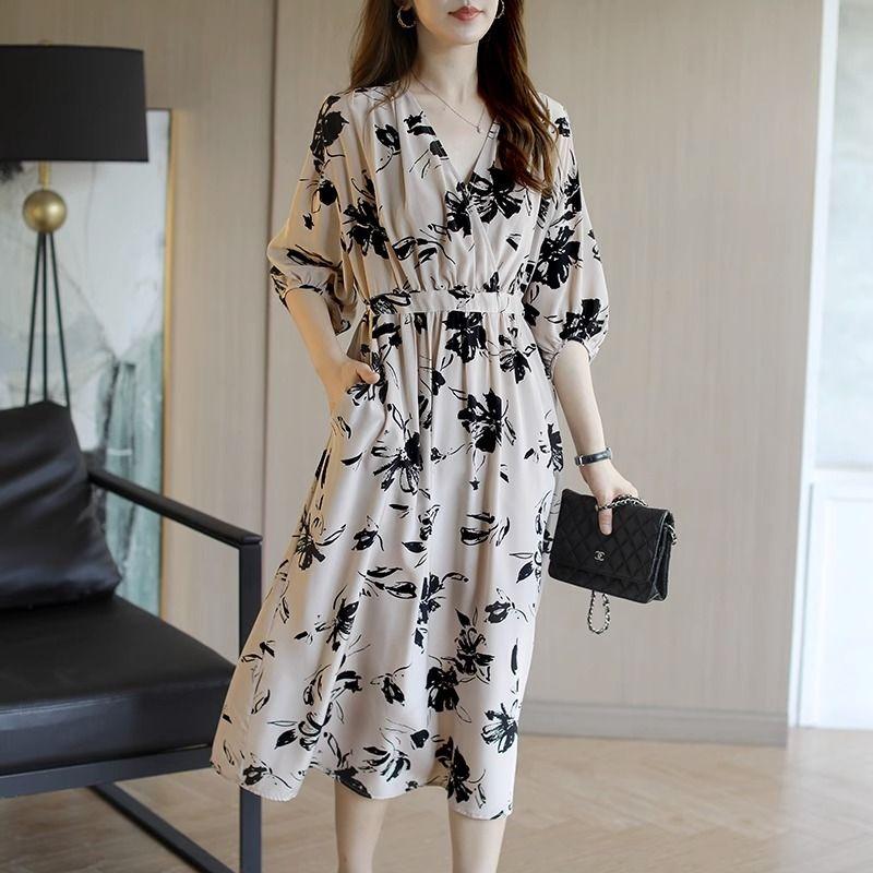 Women's Summer Korean Style V-Neck Niche High-End Waist-Cinching Temperament Dress Mid-Length Skirt
