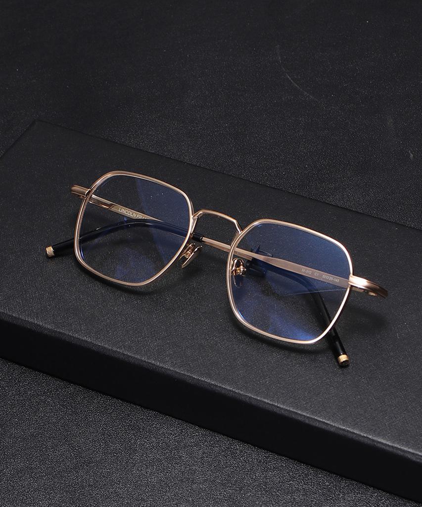 Lingkeonpeuleim 812 Ip Titanium Eyeglass Frame Gold