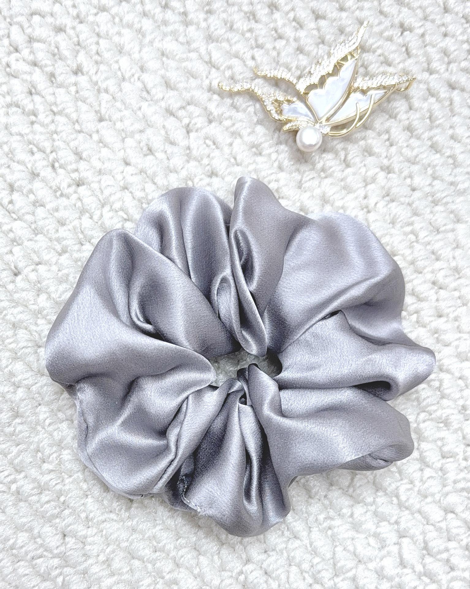 

2026 Роскошная резинка для волос из 100% шелка-туссанси - Бесшовная и высококачественный аксессуар