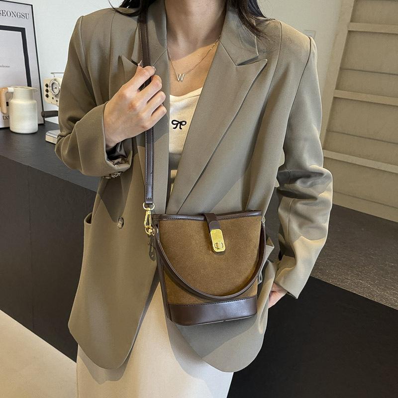 Vintage Maillard bucket bag women's 2025 new autumn women's messenger bag high-end large-capacity handbag