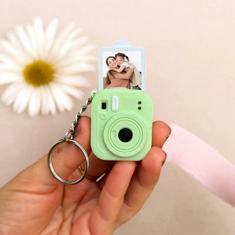 Custom Photo Mini Instax Camera Keychain Personalized Cute Design Lightweight Pendant for Party Souvenir