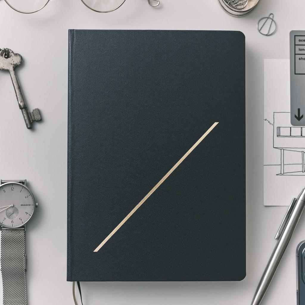 Hobonichi Techo 2026 HON Slash 1 Page Per Day January Monday (Navy) [A5 / / / Start]