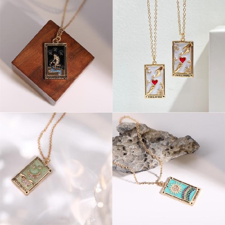 Stylish Tarot Pendant Necklace Tarot Card Enthusiast Present Fashion Tarot Jewelry Party and Festival Necklace for Daily