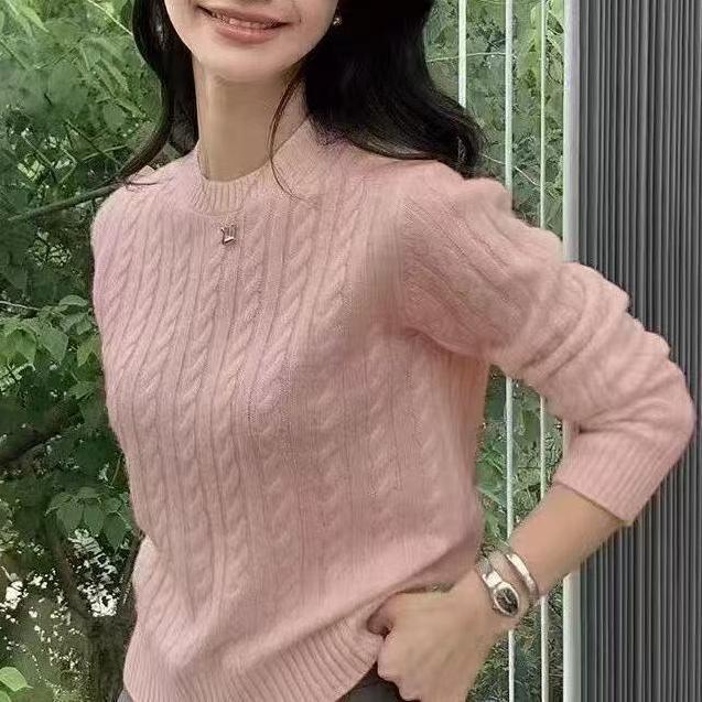 Korean Embroidery Pony Logo Sweater: Women's Versatile Classic Round Neck Cable Knit Top for Autumn/Winter