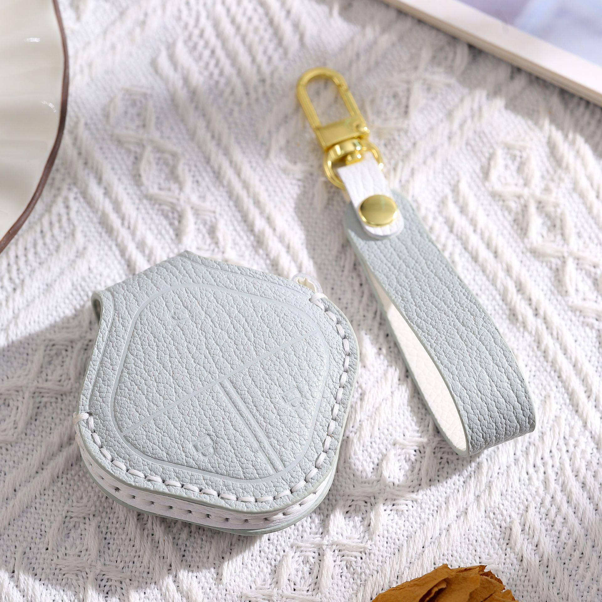 

Applicable to Wuling Colorful Fruit Key Set New Baojun KiwiEV Yueya Clear Sky airEV Car Keycase Chain Creative серый