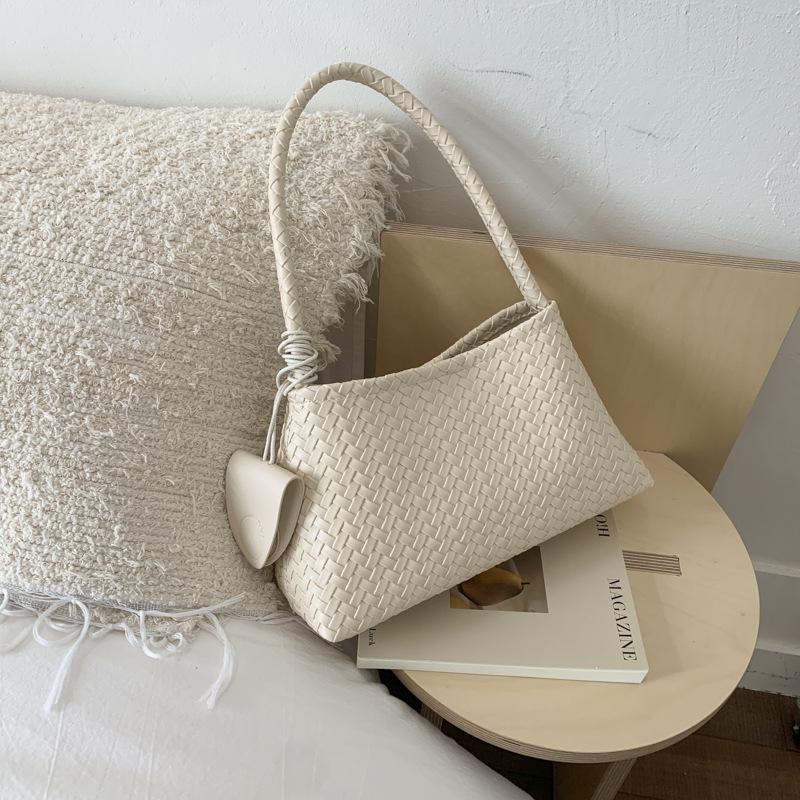 Large Capacity Bag Women's New Niche Design Woven Shoulder Underarm Mother Bag Commuter Tote Bag