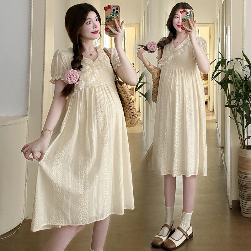 Dulce Vestido de Verano de Maternidad con Encaje Jacquard de Cuello en V y Bordado