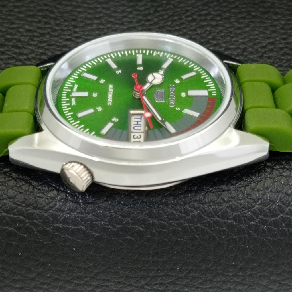 AUTOMATIC VINTAGE REFURBISHED SEIKO 5 6309A JAPAN MENS GREEN WATCH a441094-4 Sk-a441094