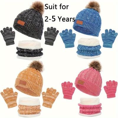 Accessori – Set sciarpa, guanti e cappello