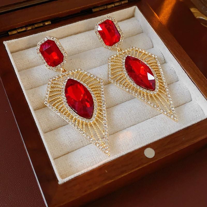 Cercei Medievali Vintage Argintiu Ac Picurând Ulei Romb Cercei Retro Stil Curte Cercei Exquiși Cercei Lux Light High-end