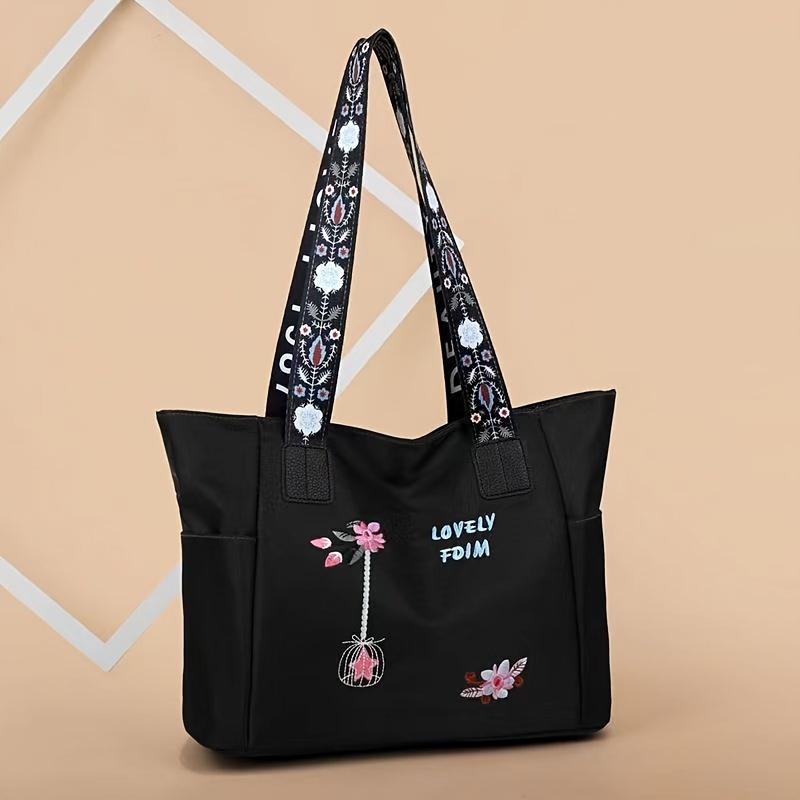 Chic Tote Bag for Women - Spacious &, Fashionable Shoulder Handbag