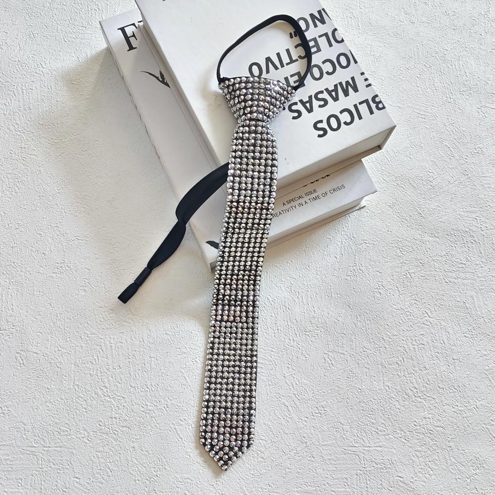 Diamond Encrusted Narrow Tie With Arrow Shape For Men And Women Perfect For Formal And Casual Wear