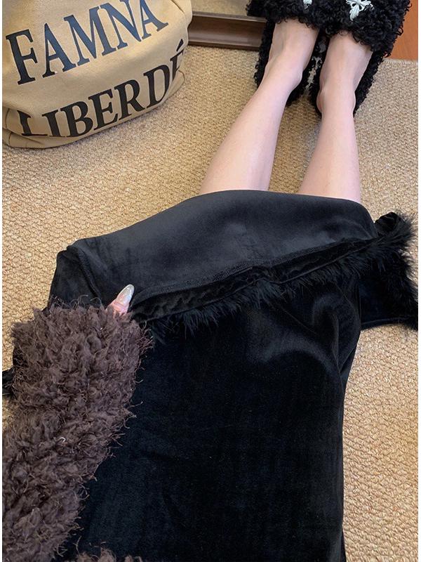 Plus Size Velvet Fur-Trimmed High-Waist Slit Skirt