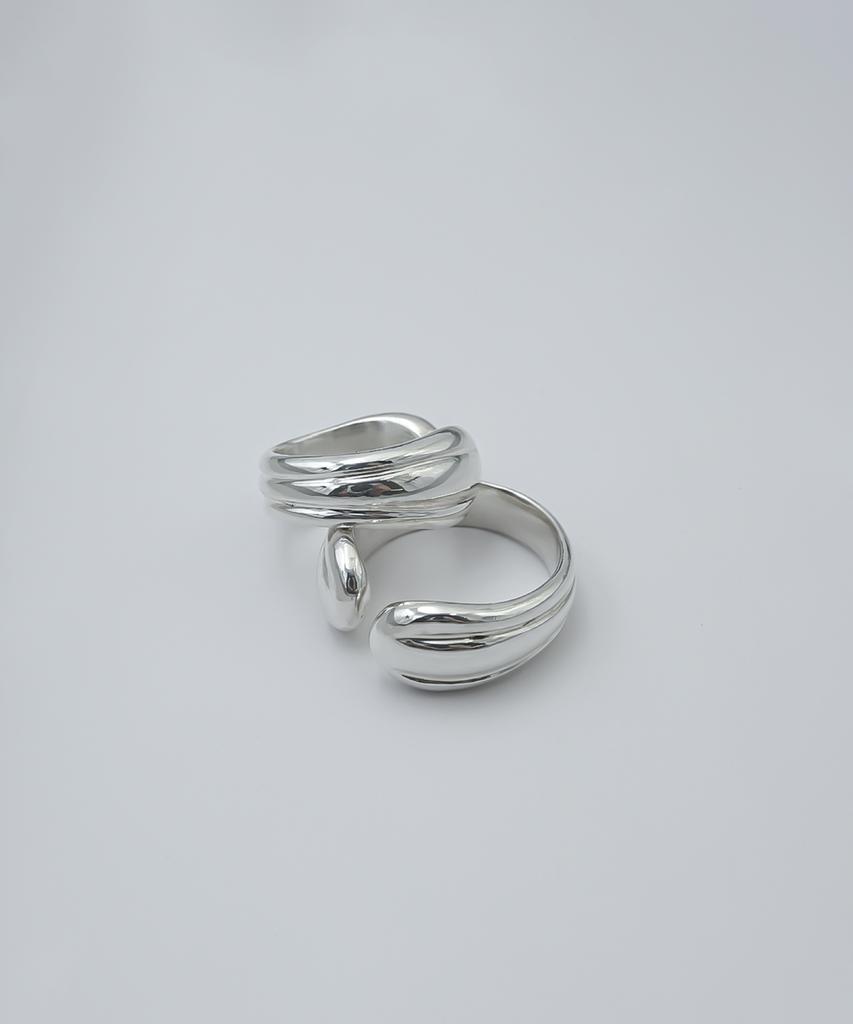 Suiove Flow Open Ring
