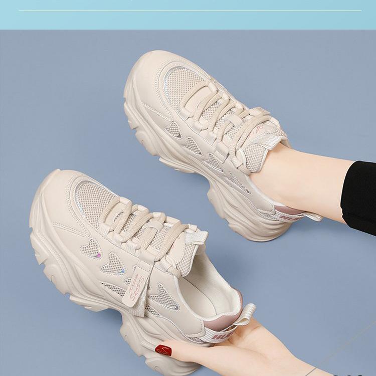 Кроссовки с толстой подошвой увеличивающие рост женские весенние сетчатые дышащие повседневные туфли легкие универсальные спортивные туфли 35 серебряный 3539₽