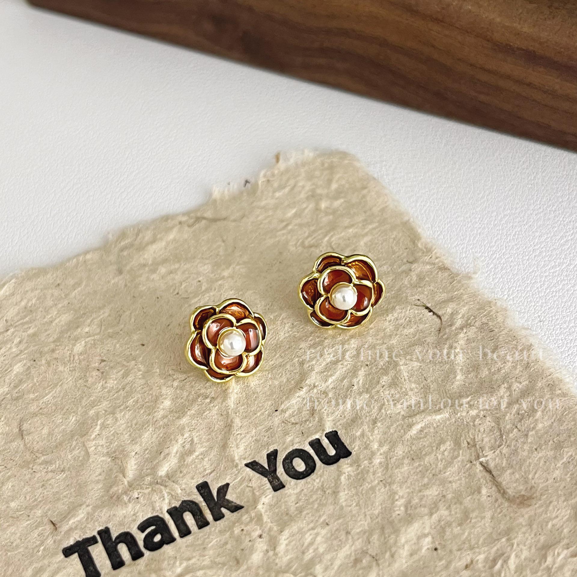 

«Серьги-иглы Майяра 925»: Янтарный жемчуг в стиле ретро для осени/зимы