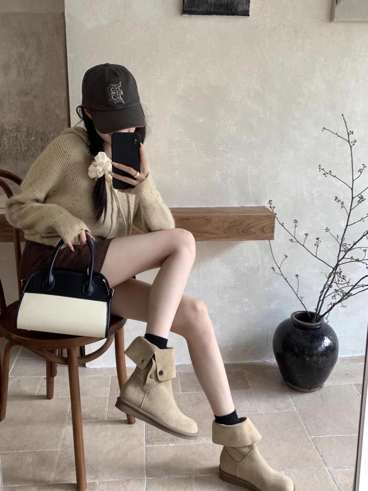 

Soft leather platform version~ retro short Martin boots for women in autumn and winter, matte button stacking boots with skirt boots 40