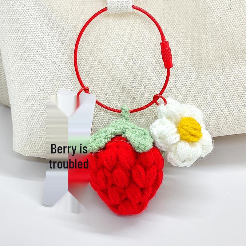 Wool Knitting Peach Keychain: Cute Creative Pendant for Student Backpacks & Gifts