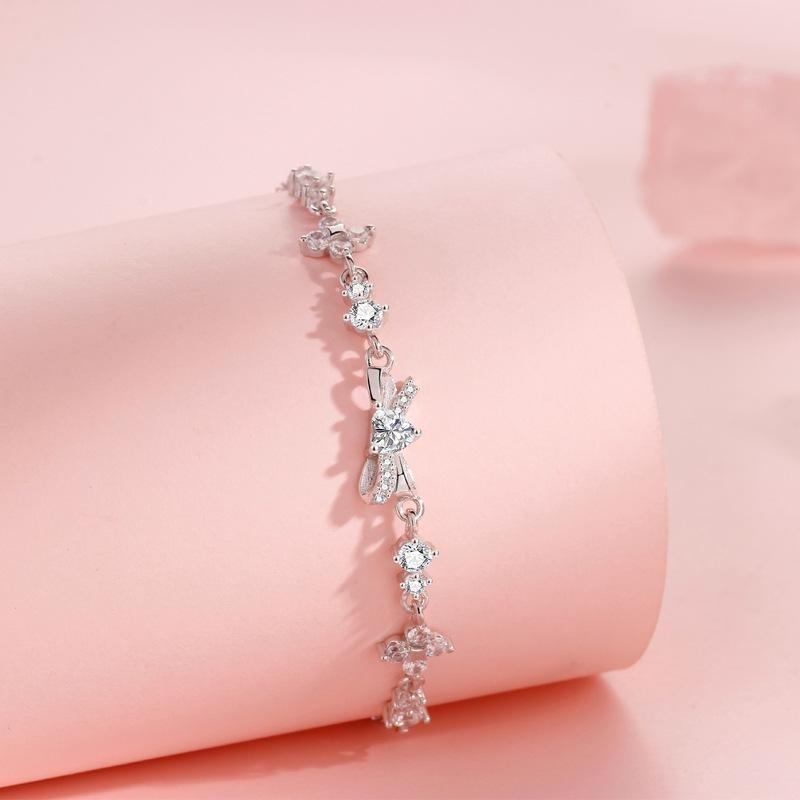 Bow Four-leaf Clover Bracelet Women's Diamond-encrusted Love Niche Light Luxury Personalized Versatile Hand Jewelry Gift