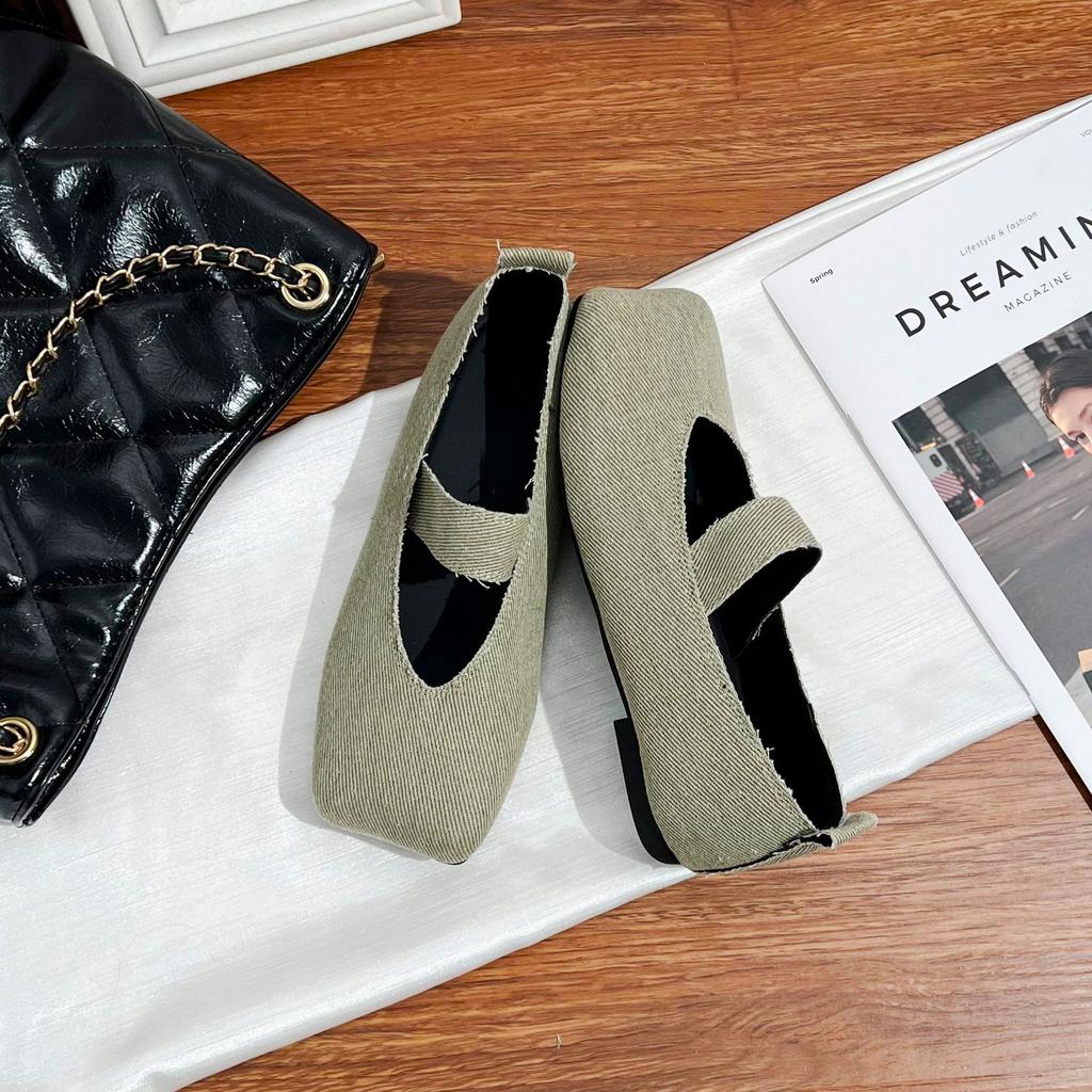 2025 summer new Korean version casual flat shoes women wear versatile light mouth single shoes daily comfortable square head women's shoes