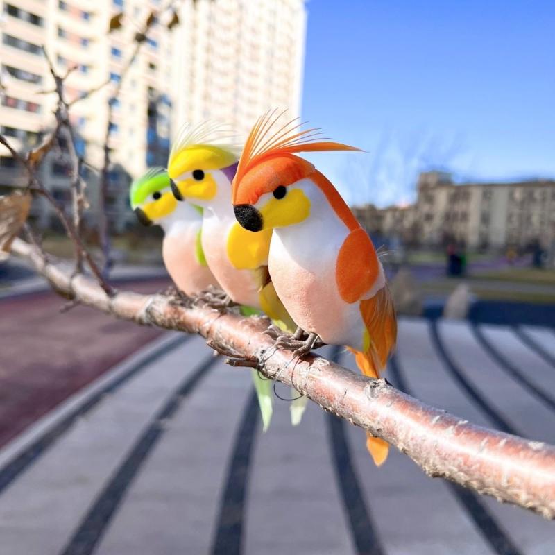 1 Stück Miniatur Feder Rasenpuppe Ornamente 15cm Kreativ Handgemacht Simulation Papagei Tier Vogel Garten Requisiten Dekoration