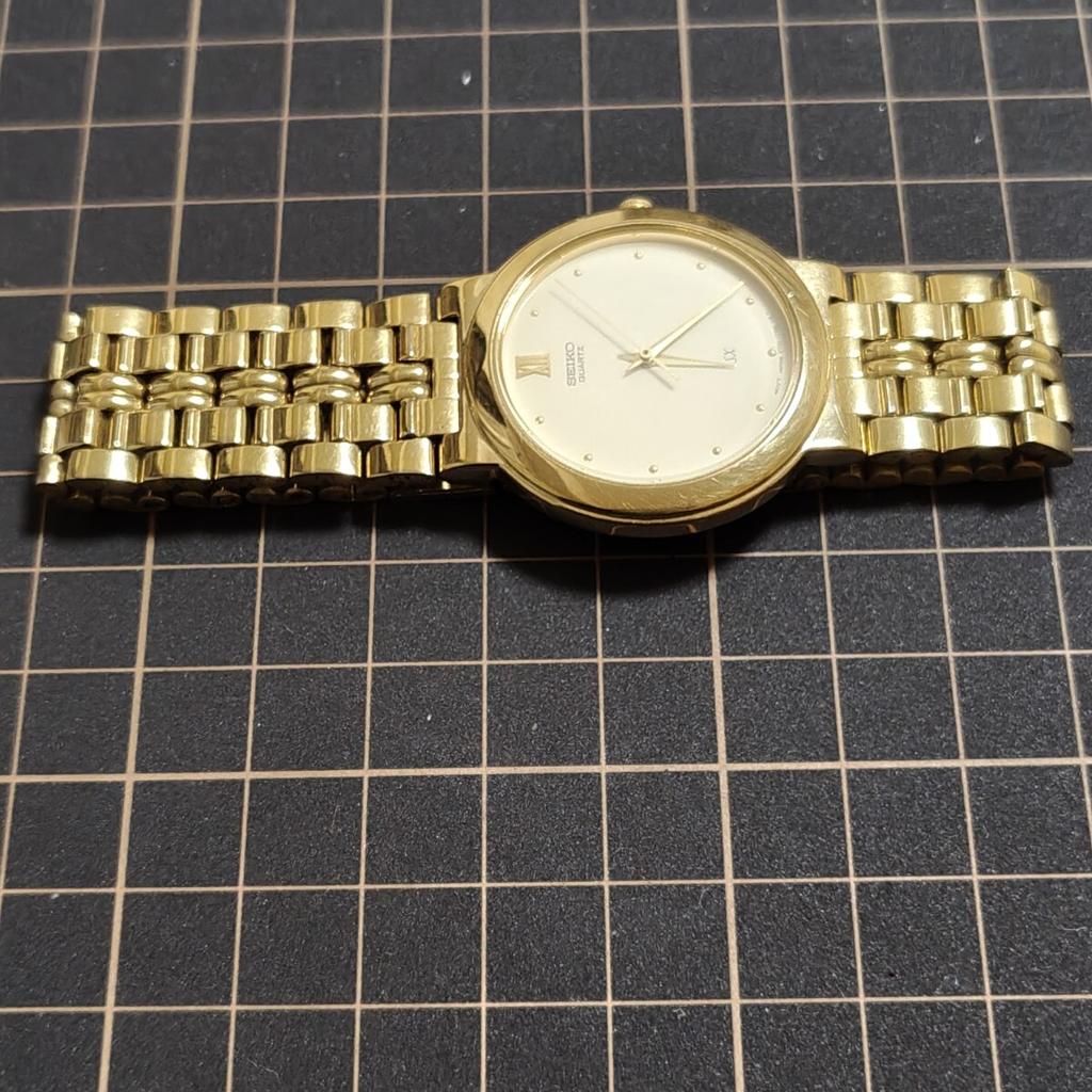 SEIKO SX Quartz New Management K26 [Working Condition] V701-1K00 Men's Watch, Battery,